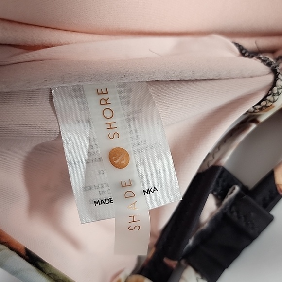 Shade & Shore Gray Floral Tropical Bikini Top Criss Cross Straps Light Size 36D - Picture 8 of 10